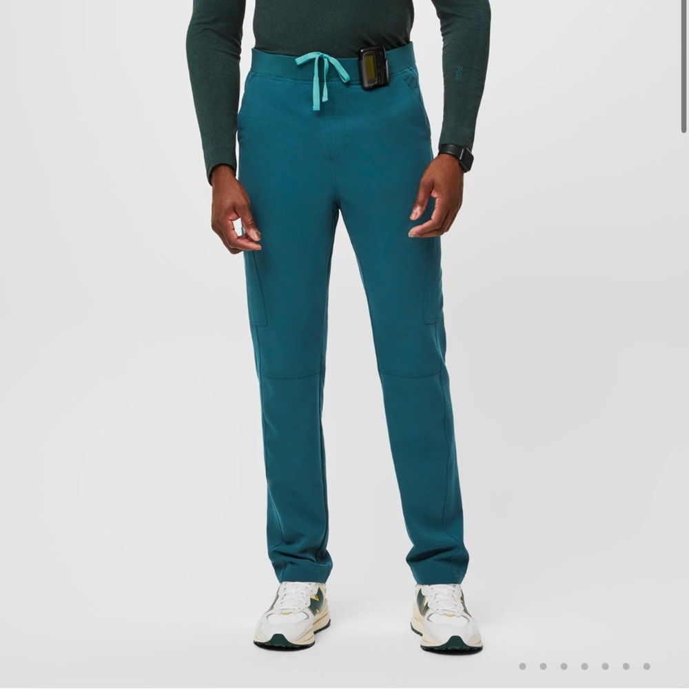 FIGS Slim Axim Cargo Scrub Pants